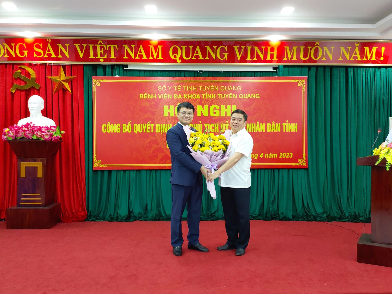 UBND TỈNH TUYÊN QUANG CÔNG BỐ QUYẾT ĐỊNH BỔ NHIỆM CHỨC VỤ GIÁM ĐỐC BỆNH